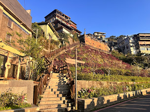 Steps and hillside buildings in Jiufen