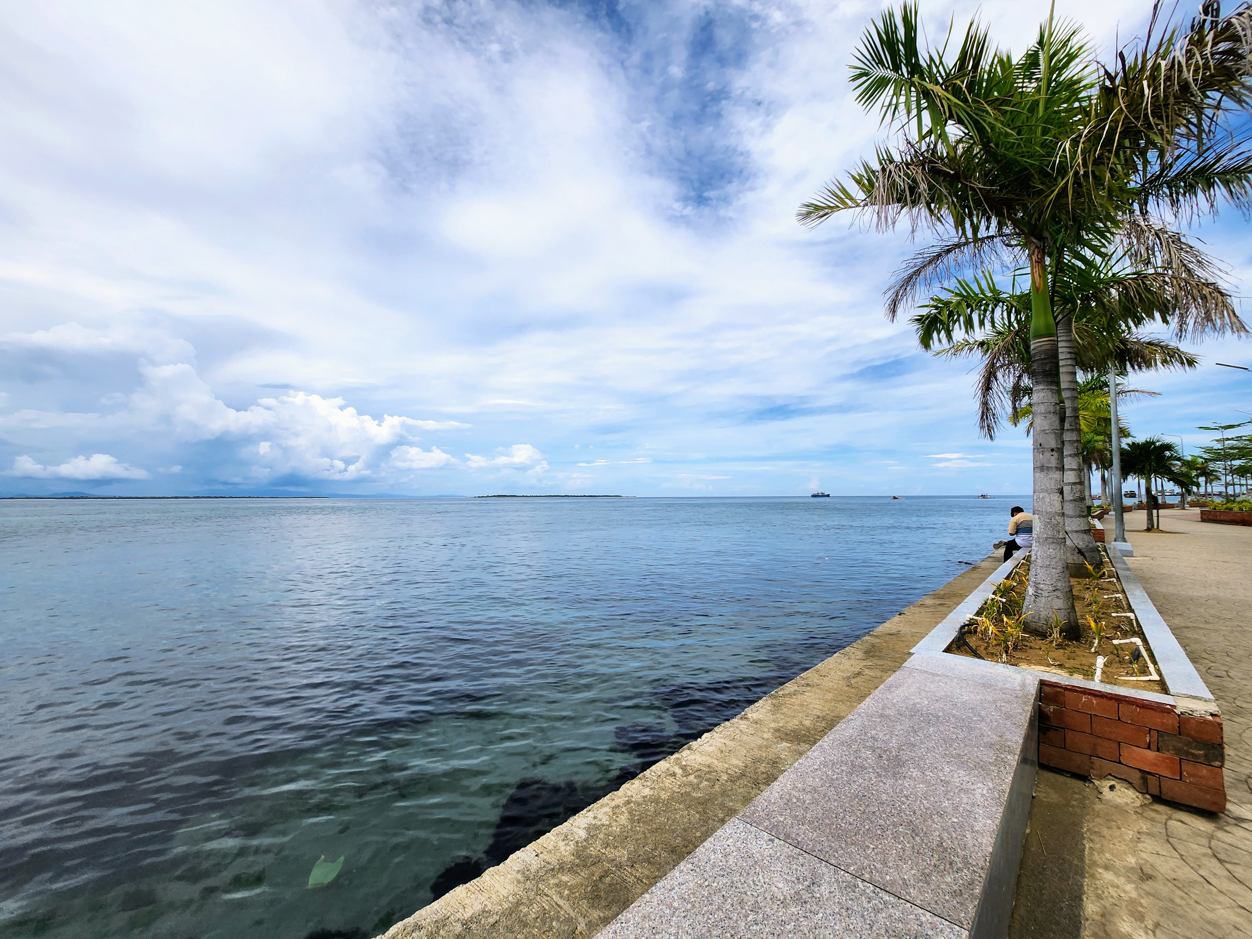 Waterfront promenade at Paseo del Mar in Zamboanga City