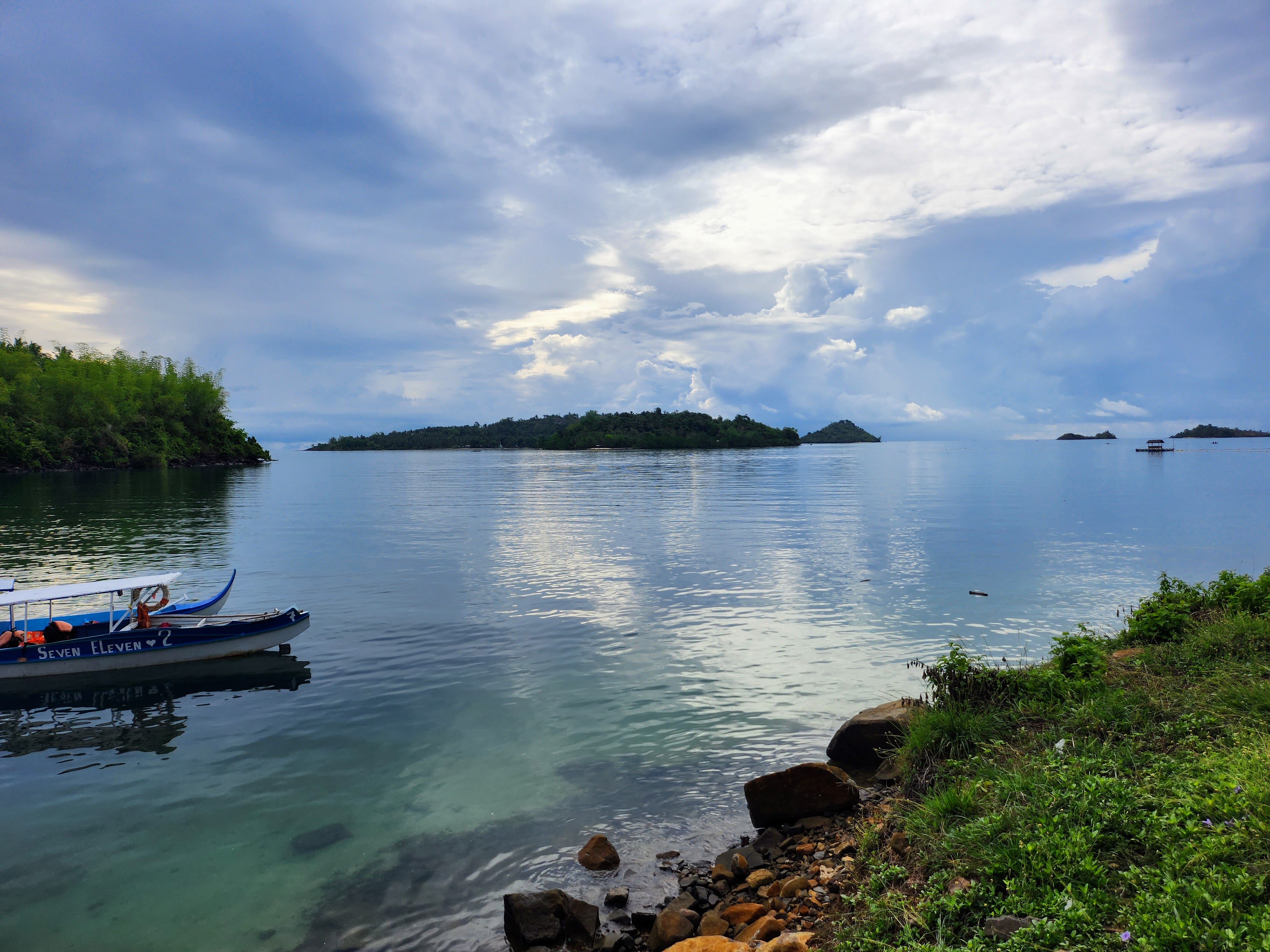 Beach and water at Sta. Cruz Island near Zamboanga City