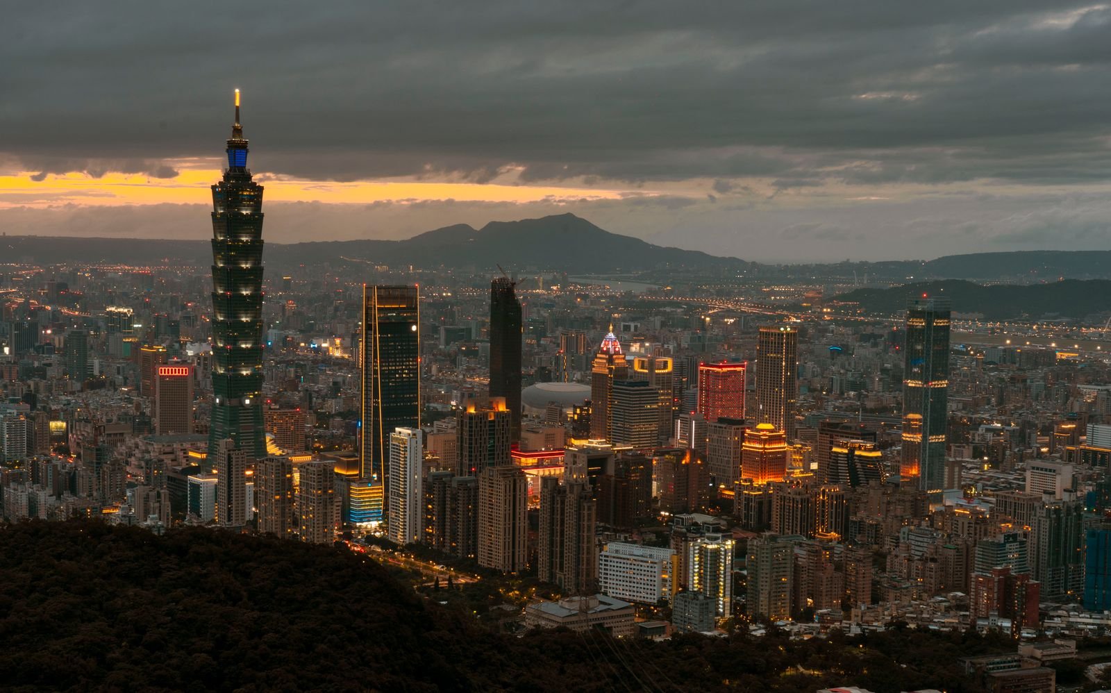 Taipei cityscape for a late-September Taiwan travel plan